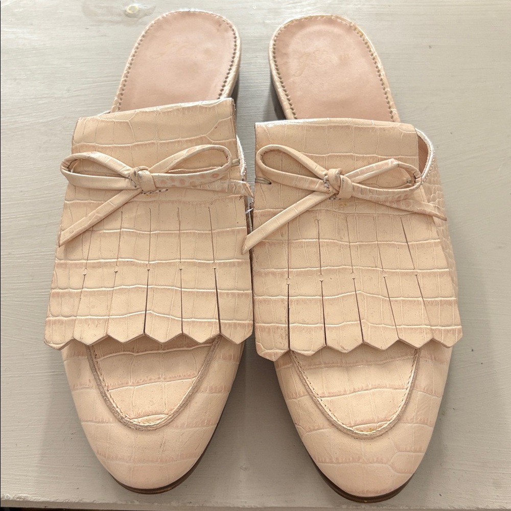 J. Crew Beige Embossed Leather Loafers Cream